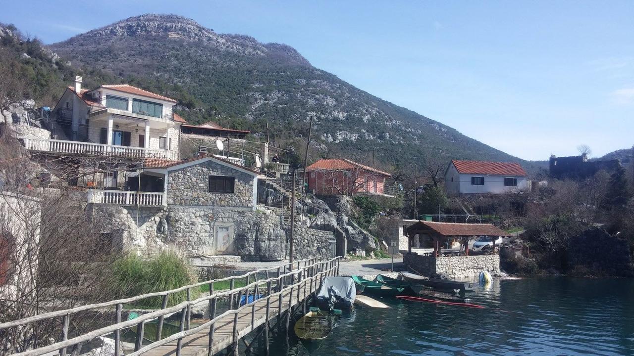 Skadar Lake - Karuc Apartments Luaran gambar