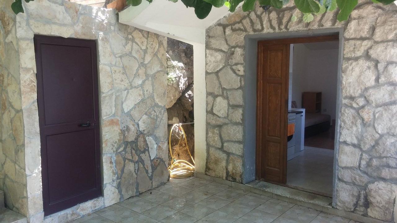 Skadar Lake - Karuc Apartments Luaran gambar