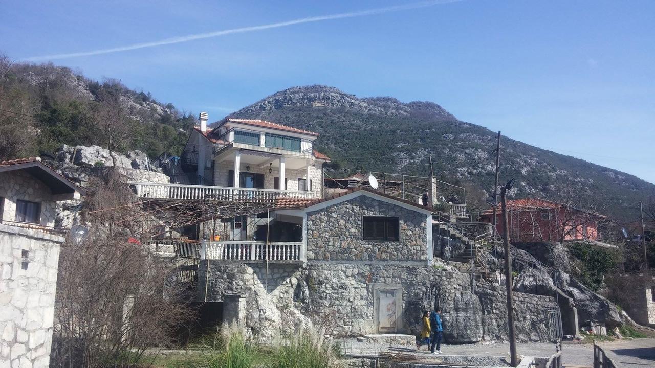 Skadar Lake - Karuc Apartments Luaran gambar