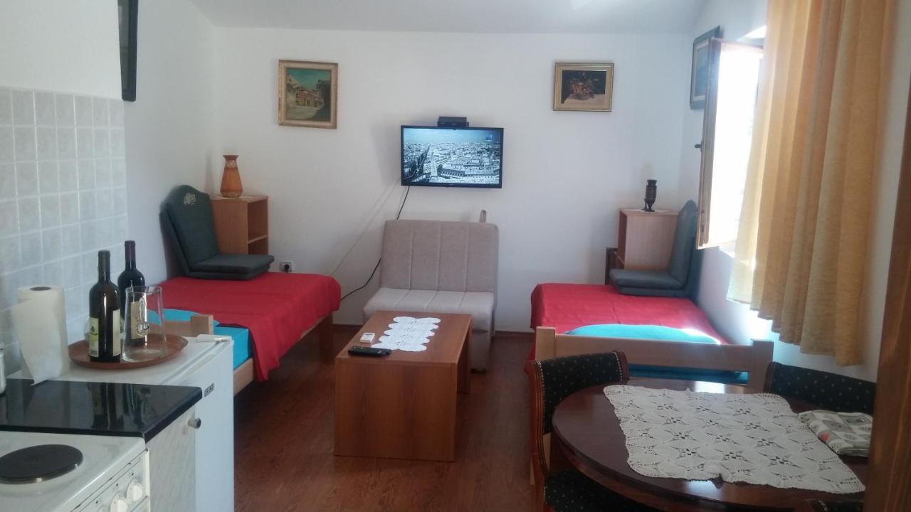 Skadar Lake - Karuc Apartments Luaran gambar