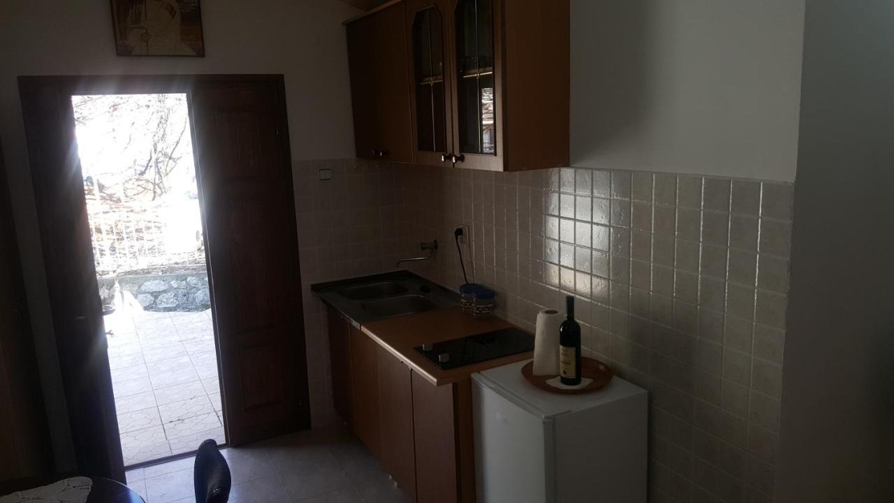 Skadar Lake - Karuc Apartments Luaran gambar